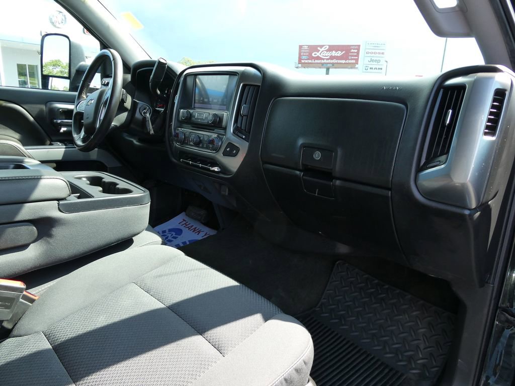 Certified 2017 Chevrolet Silverado 1500 LT w/ LPO, Black Pack AWD/4WD image 15