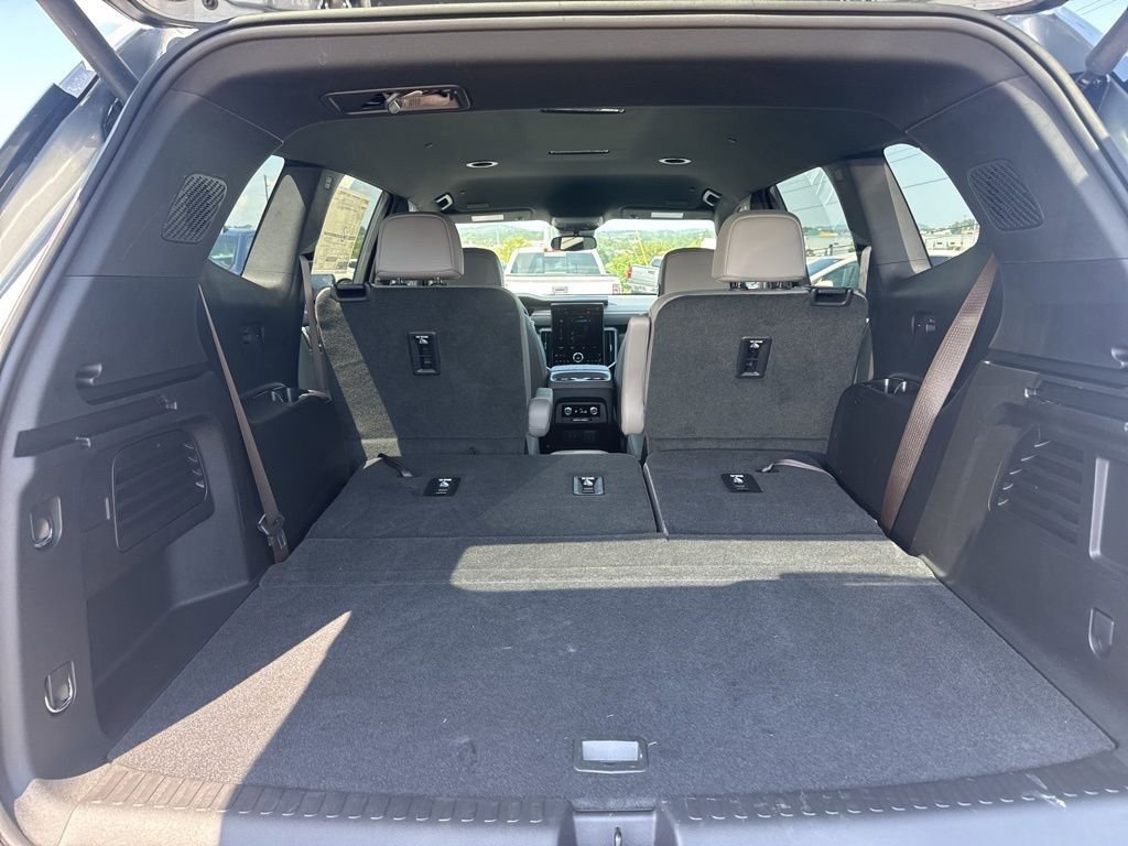 New 2025 GMC Acadia Elevation w/ Elevation Premium Package image 34