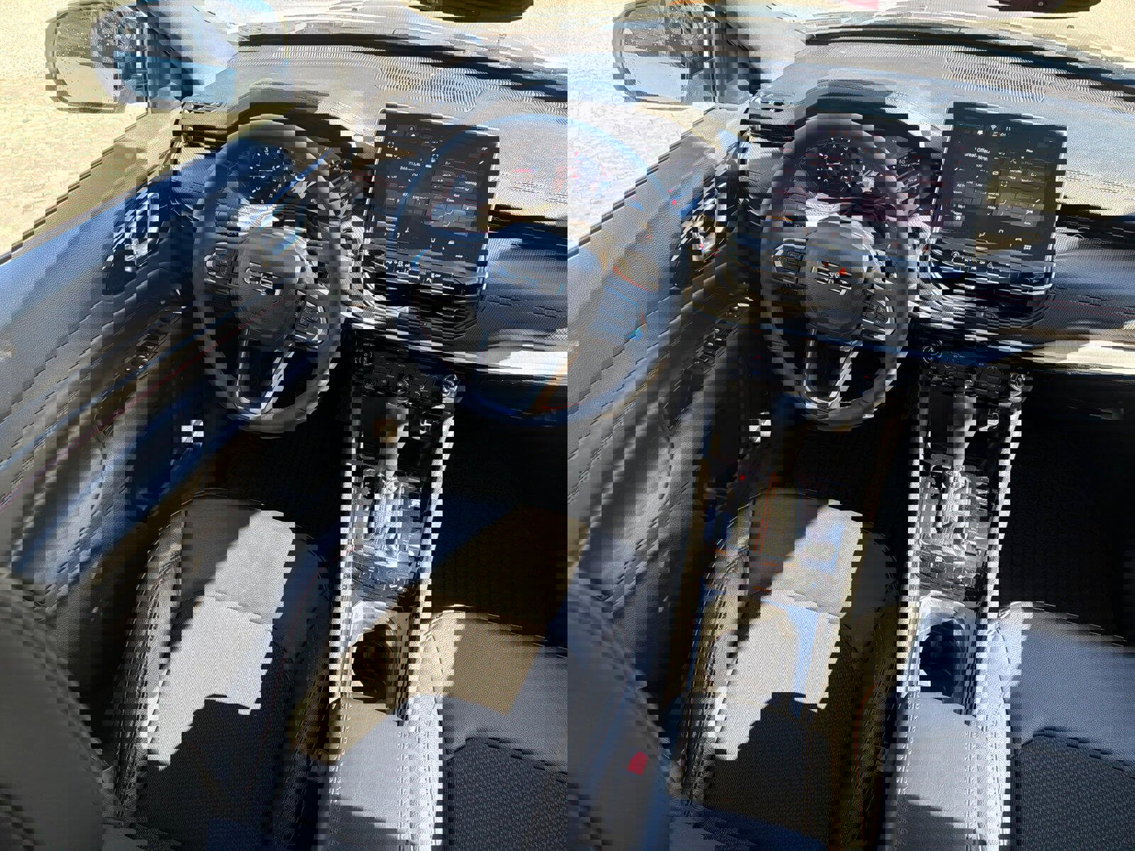 Used 2025 Jeep Compass Trailhawk image 21