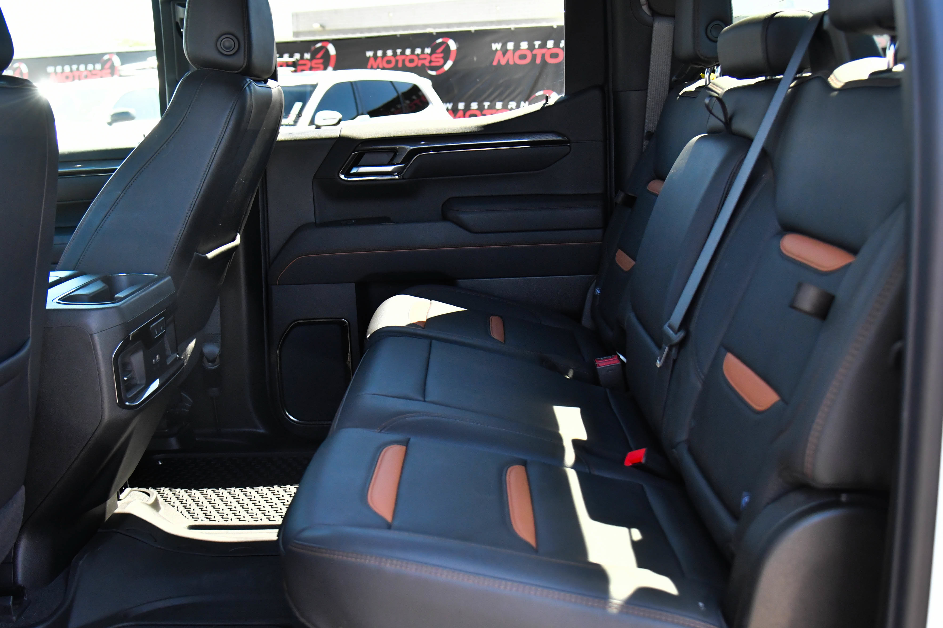 Used 2025 GMC Sierra 1500 AT4 AWD/4WD image 47