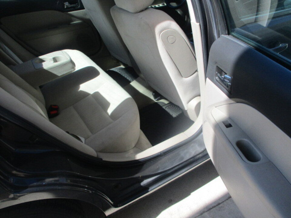 Used 2007 Ford Fusion S image 20