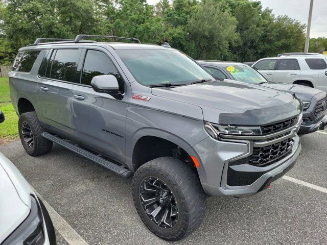 Used 2021 Chevrolet Suburban Z71 AWD/4WD image 3