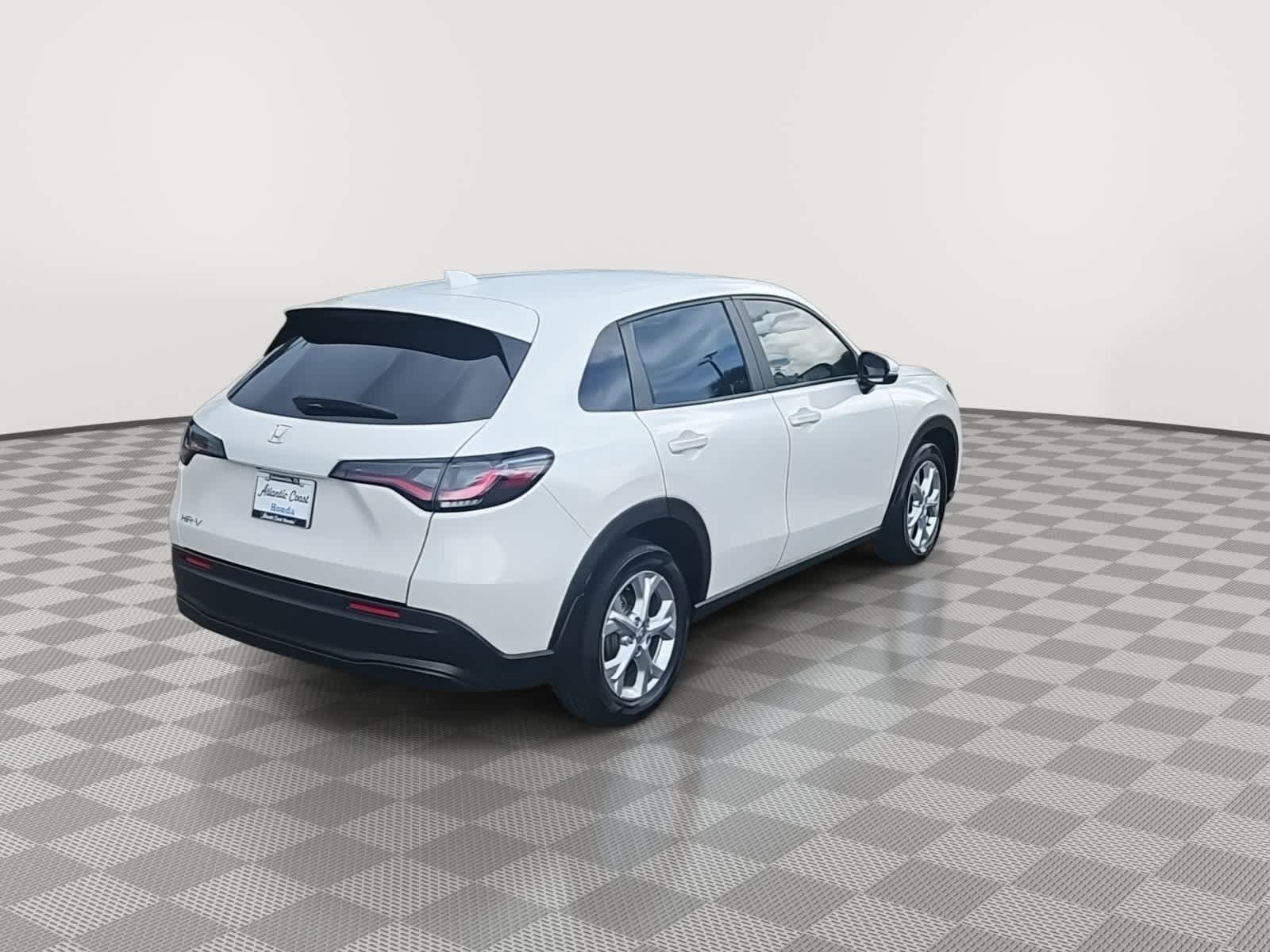 Certified 2025 Honda HR-V LX image 8
