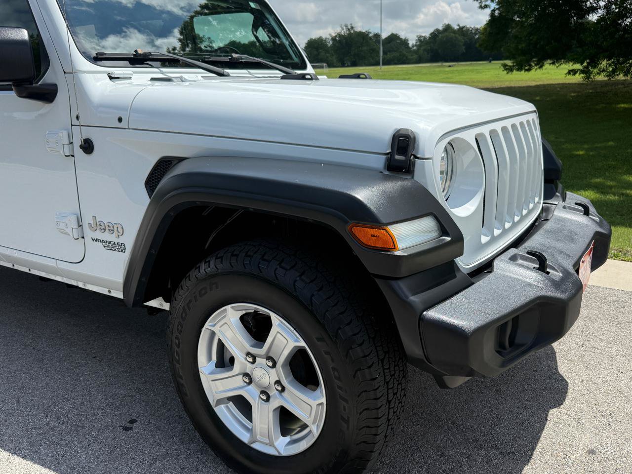 Used 2018 Jeep Wrangler Unlimited Sport S AWD/4WD image 34