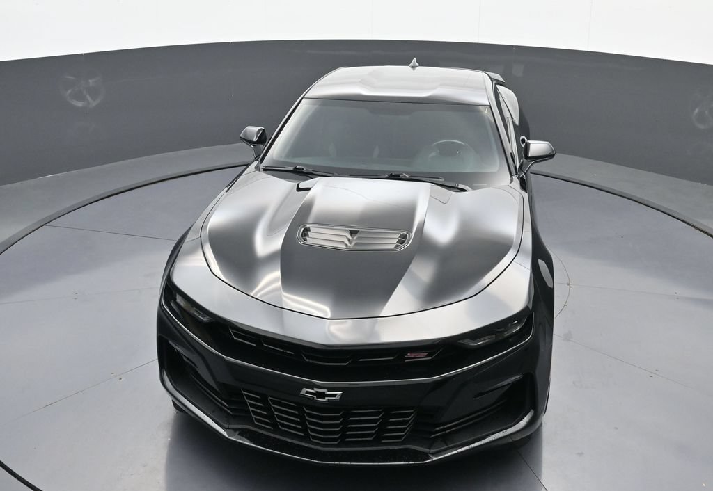 Used 2019 Chevrolet Camaro SS RWD image 28