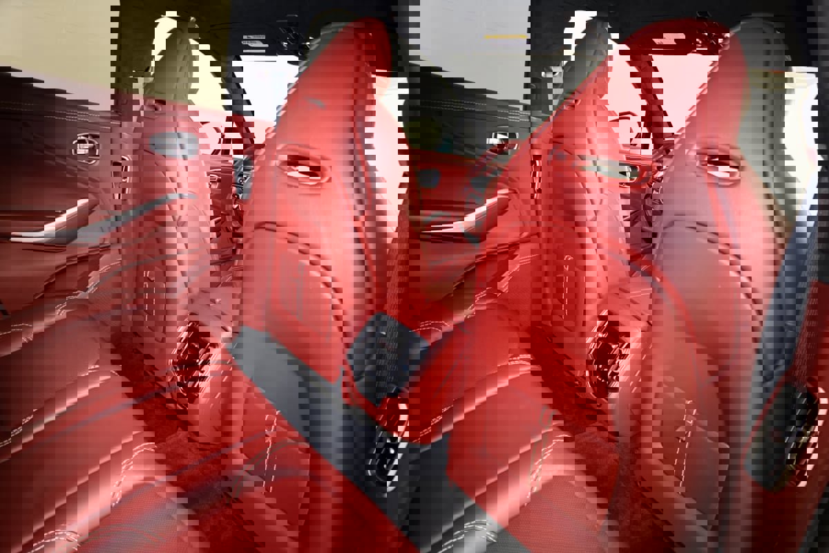 Used 2021 Aston Martin DBX image 39