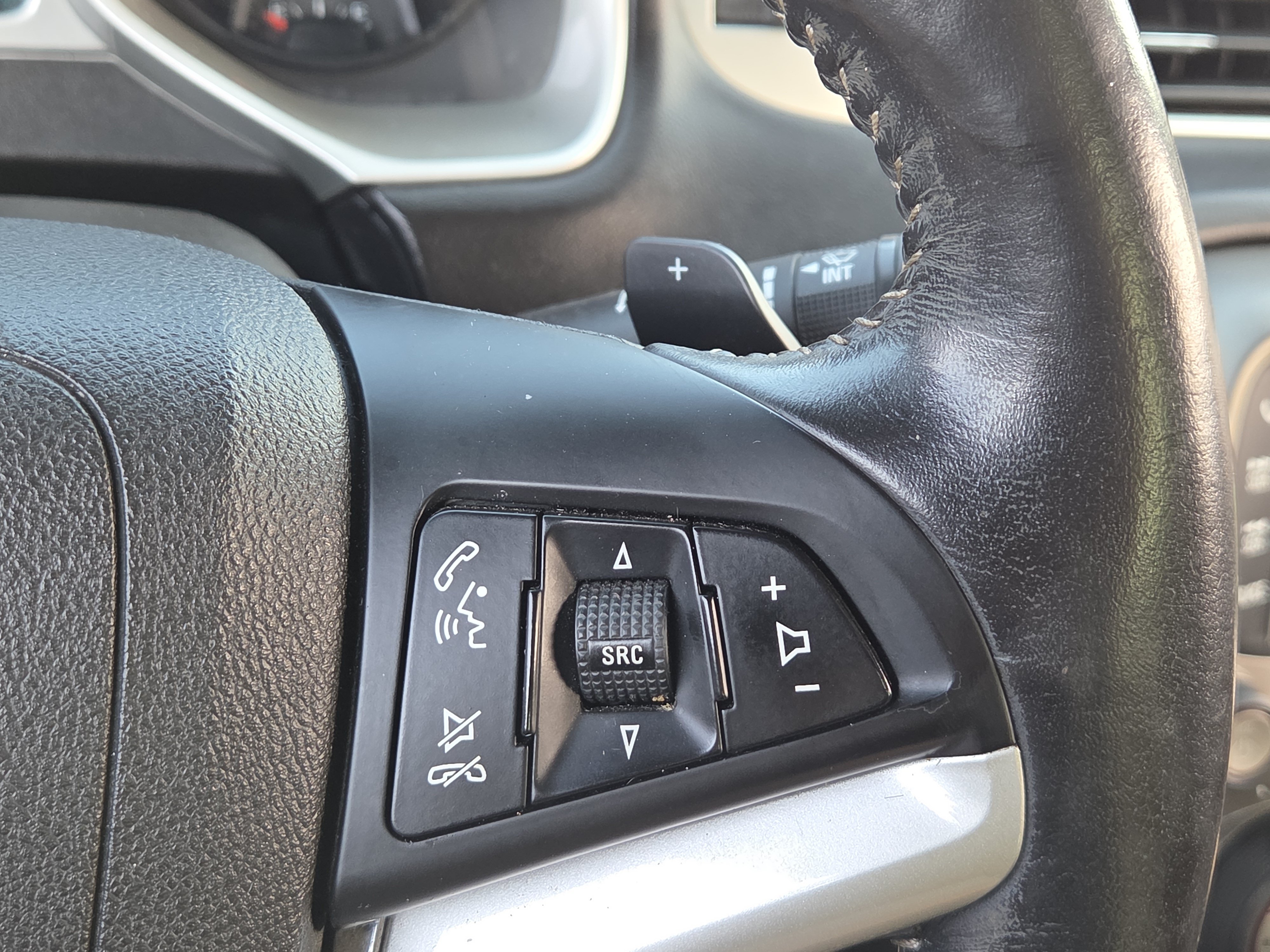 Used 2014 Chevrolet Camaro LT RWD image 17