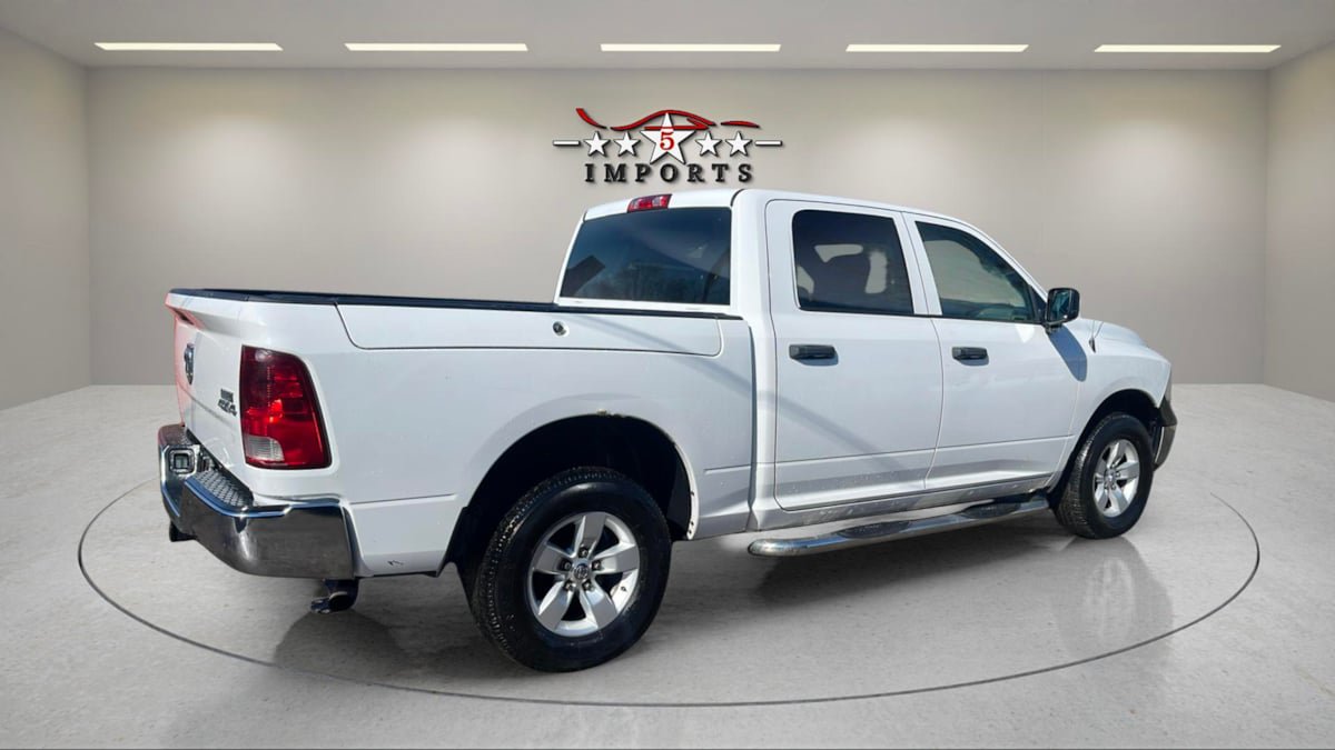 Used 2014 RAM 1500 4x4 Crew Cab w/ Exterior Appearance Group image 14