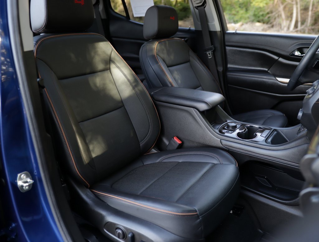 Used 2023 GMC Acadia AT4 image 38