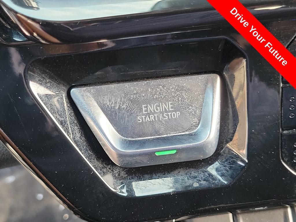 Used 2023 GMC Sierra 1500 AT4 w/ AT4 Premium Package AWD/4WD image 9