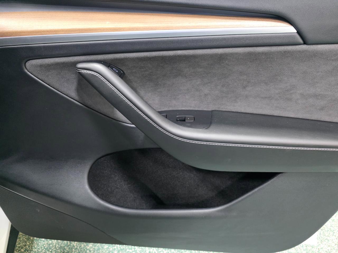 Used 2023 Tesla Model Y Long Range image 28