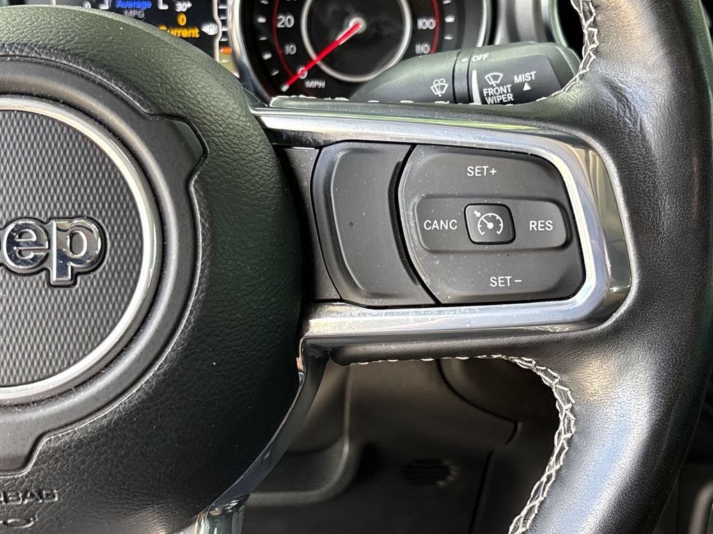 Used 2022 Jeep Gladiator Rubicon w/ LED Lighting Group AWD/4WD image 21