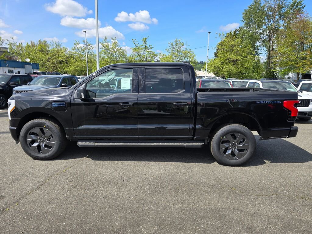 New 2025 Ford F150 Lightning Flash AWD/4WD image 2