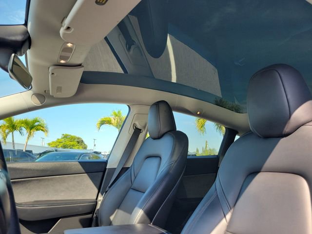 Used 2022 Tesla Model Y Long Range image 20