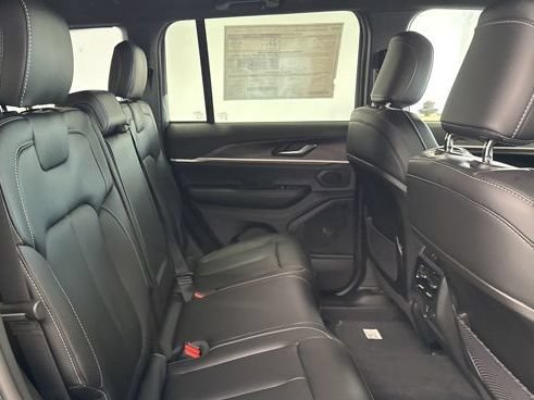 New 2026 Jeep Grand Cherokee Limited AWD/4WD image 25