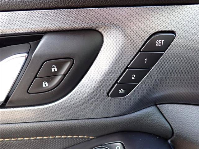 Used 2020 Chevrolet Traverse Premier w/ LPO, Floor Liner Package AWD/4WD image 15