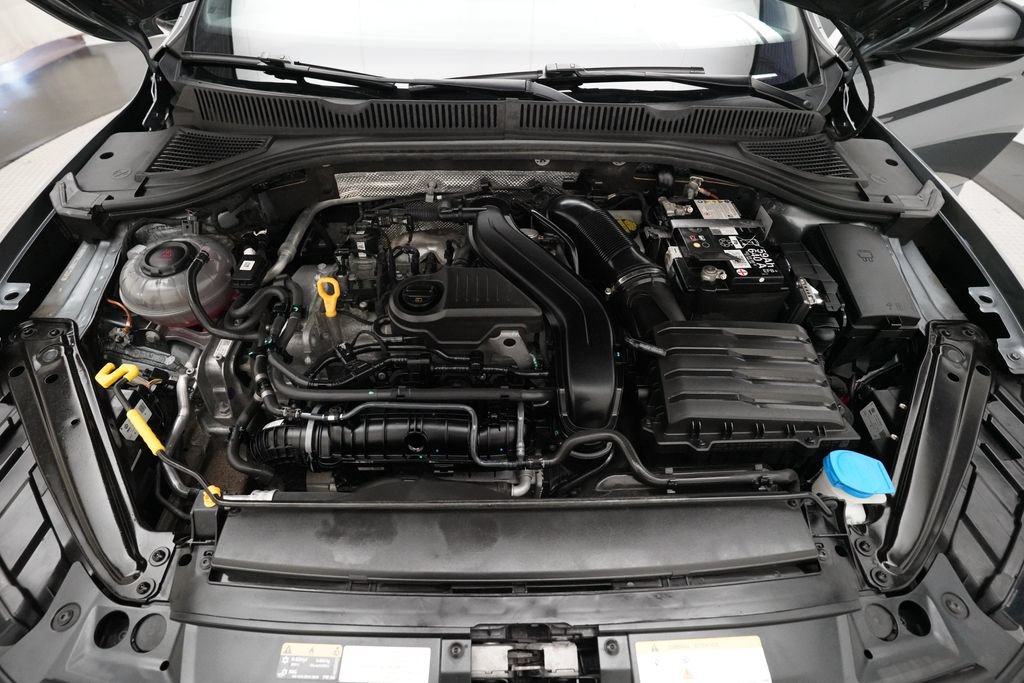 Used 2024 Volkswagen Jetta Sport FWD image 3