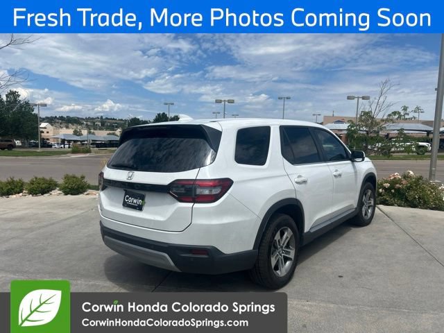 Used 2025 Honda Pilot EX-L image 3