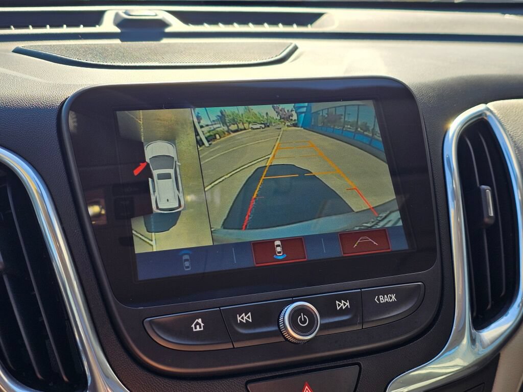 Used 2018 Chevrolet Equinox Premier AWD/4WD image 32