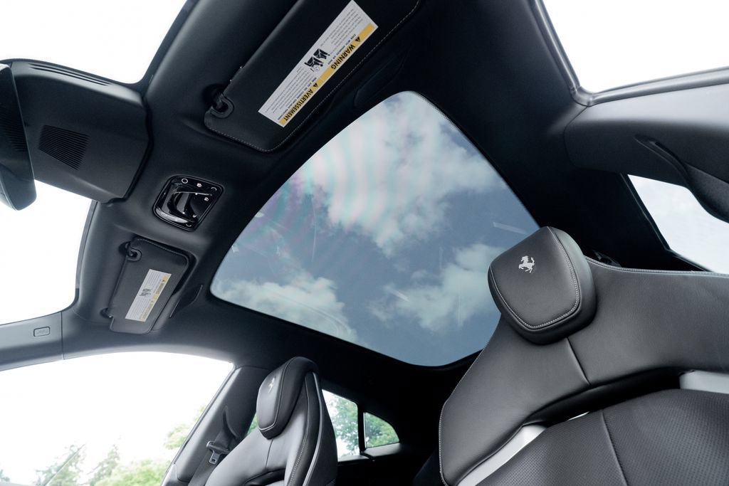Used 2023 Ferrari Purosangue AWD/4WD image 6
