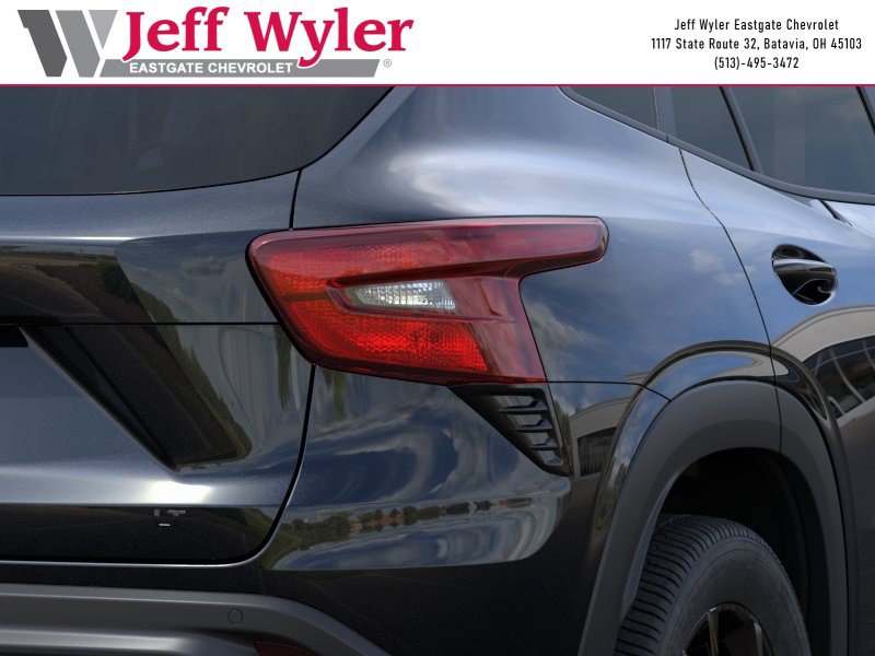 New 2026 Chevrolet Trax LT w/ Driver Confidence Package FWD image 12
