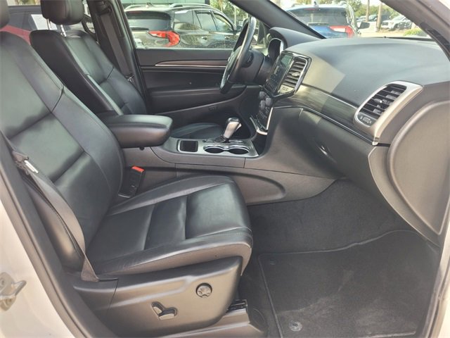 Used 2022 Jeep Grand Cherokee Limited image 16