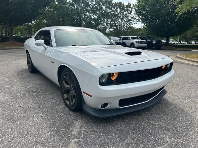 Used 2019 Dodge Challenger R/T RWD image 3