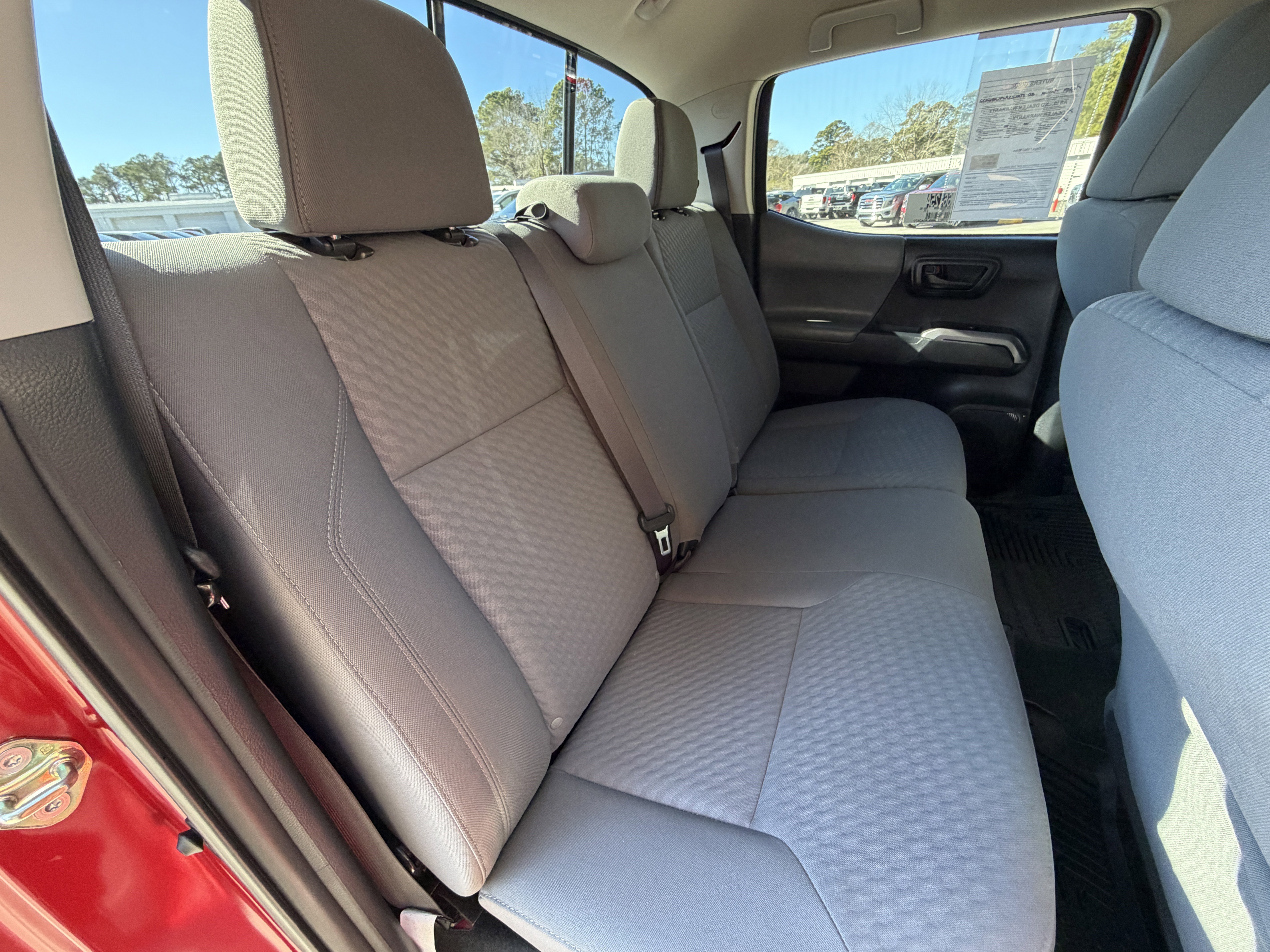 Used 2020 Toyota Tacoma SR5 image 17