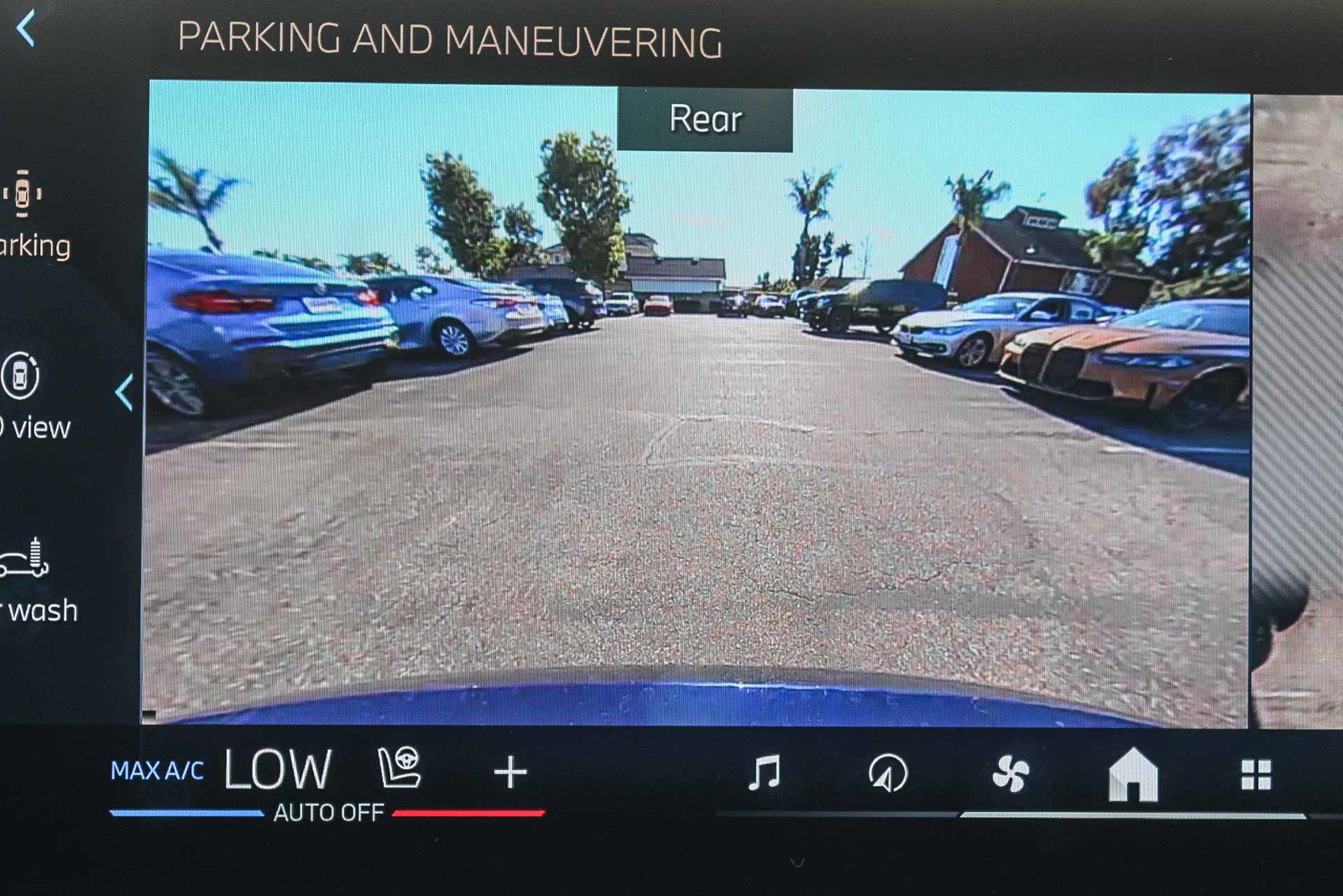 New 2026 BMW 330i Sedan w/ M Sport Package image 24