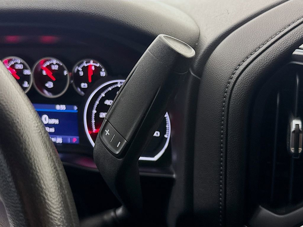 Used 2020 Chevrolet Silverado 1500 LT AWD/4WD image 18