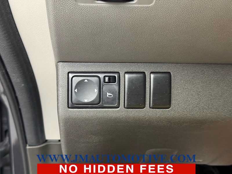 Used 2015 Nissan Xterra S w/ Value Package AWD/4WD image 34