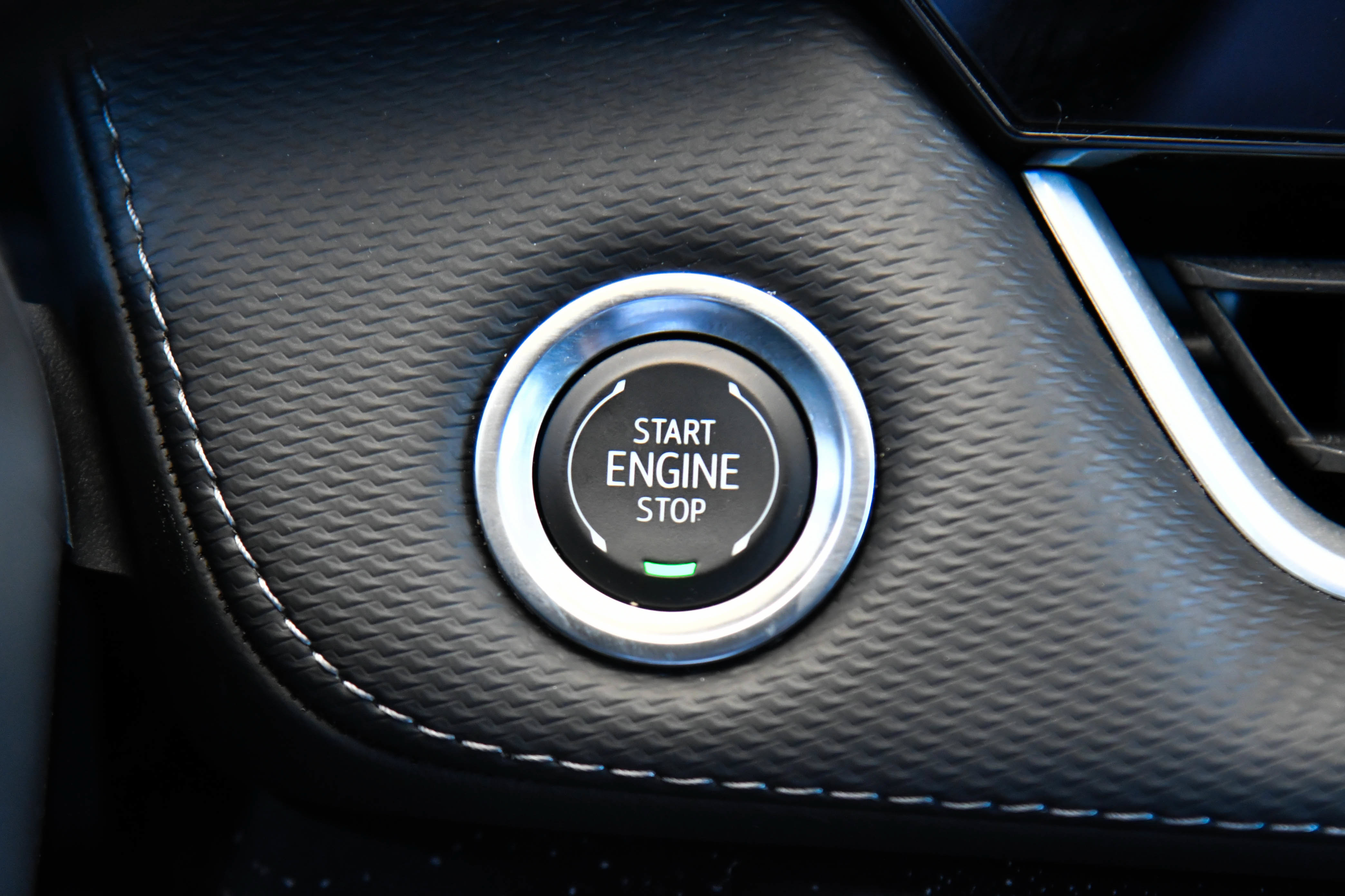 Used 2025 Chevrolet Equinox LT FWD image 28