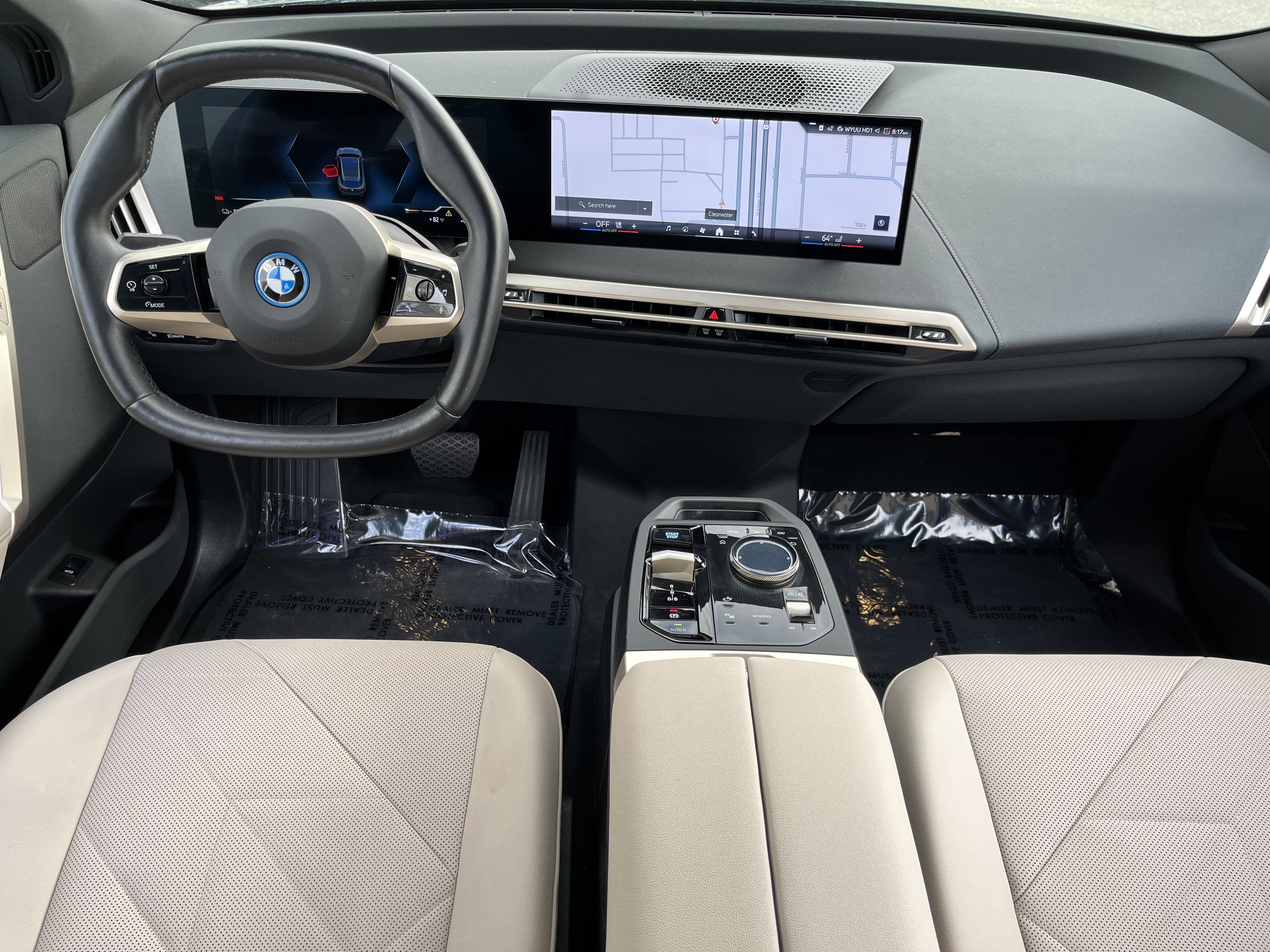 Used 2025 BMW iX xDrive50 AWD/4WD image 19