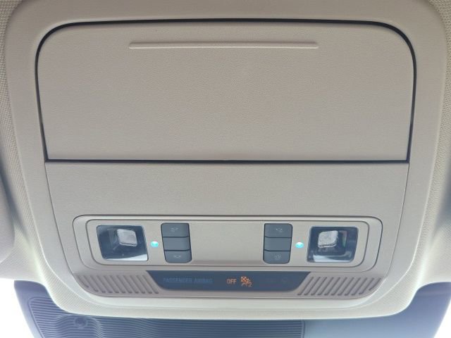 Used 2023 Ford Explorer XLT image 30