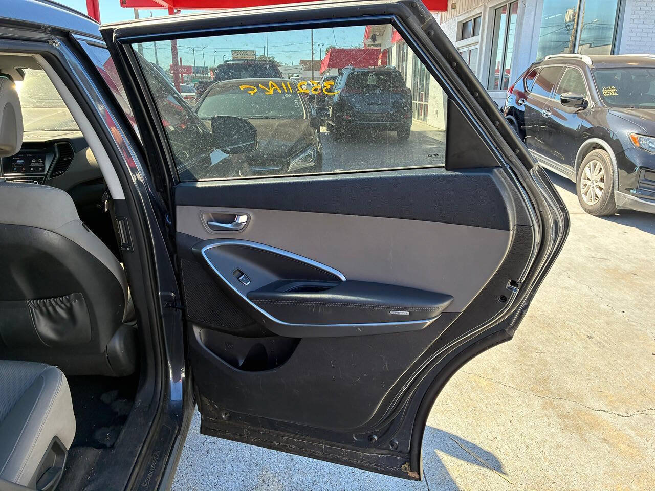 Used 2019 Hyundai Santa Fe XL SE AWD/4WD image 14