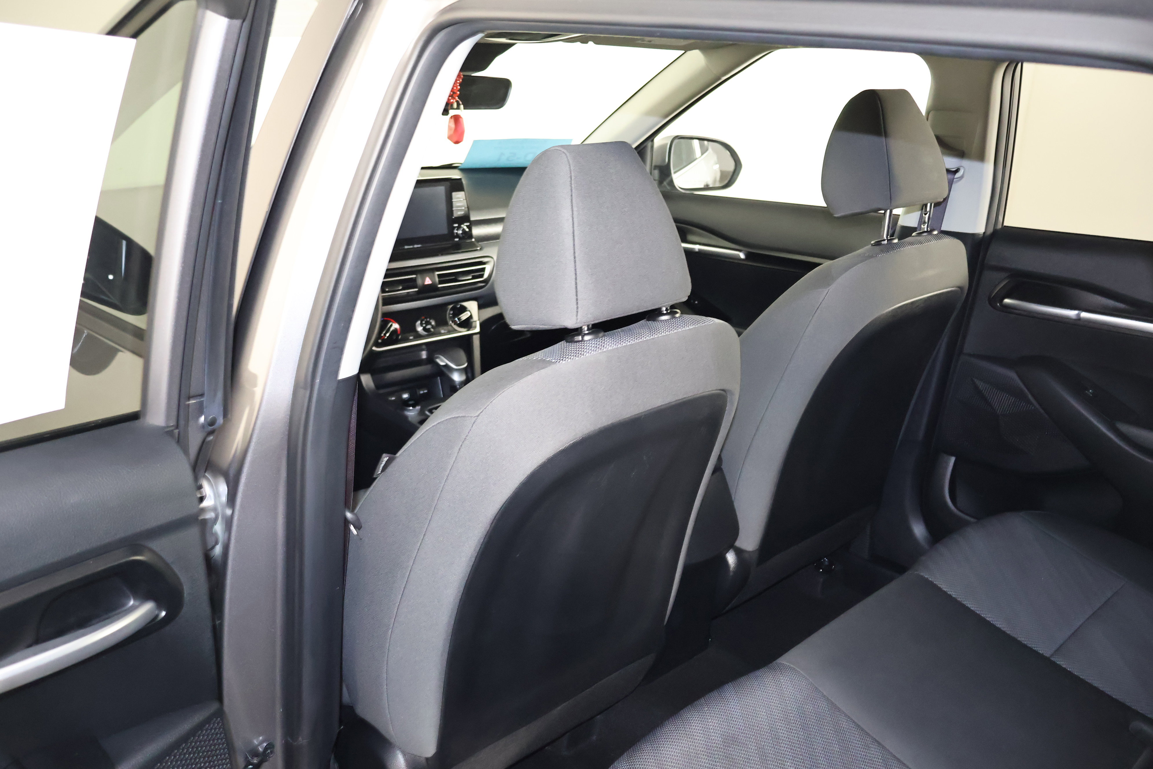 Used 2022 Kia Seltos LX image 47