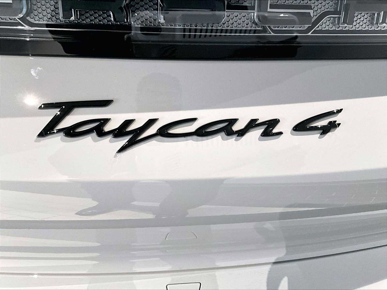 New 2026 Porsche Taycan image 32