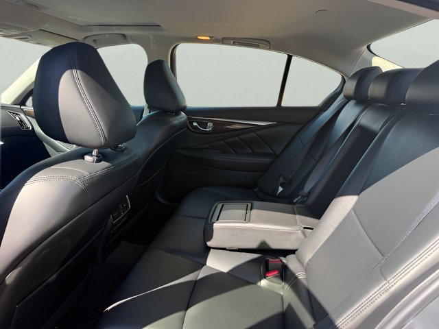 Used 2018 INFINITI Q50 Luxe w/ Essential Package (3.0T Luxe) AWD/4WD image 11