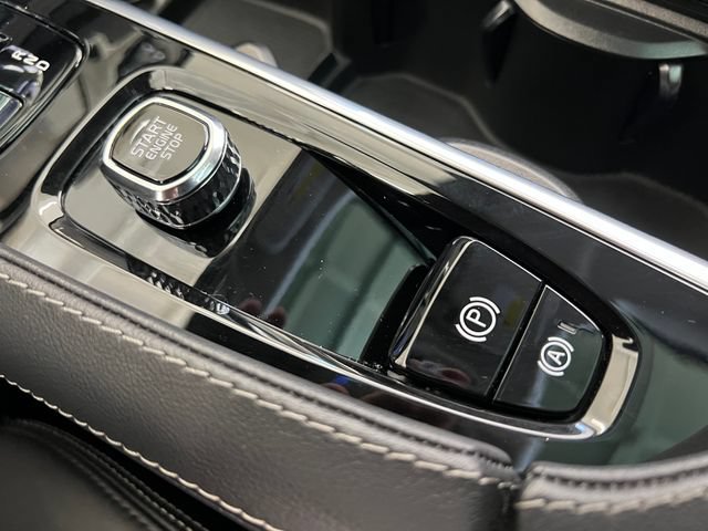 Used 2023 Volvo XC90 B6 Ultimate AWD/4WD image 31