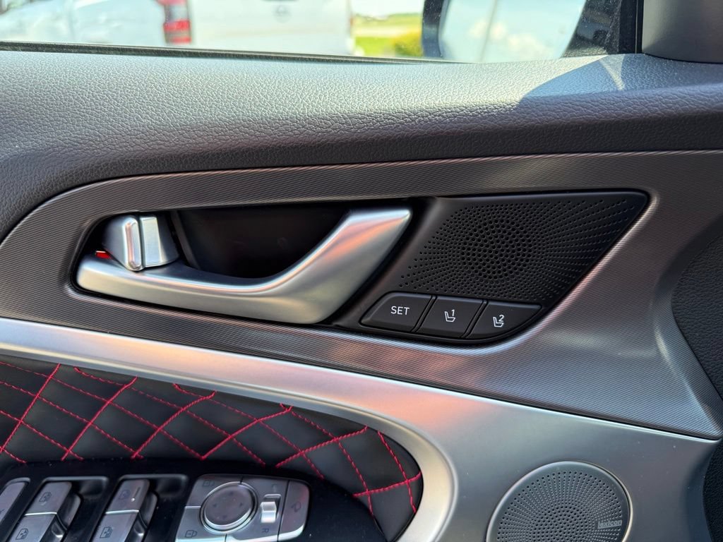 Used 2025 Genesis G70 3.3T Advanced w/ Sport Prestige Package RWD image 9