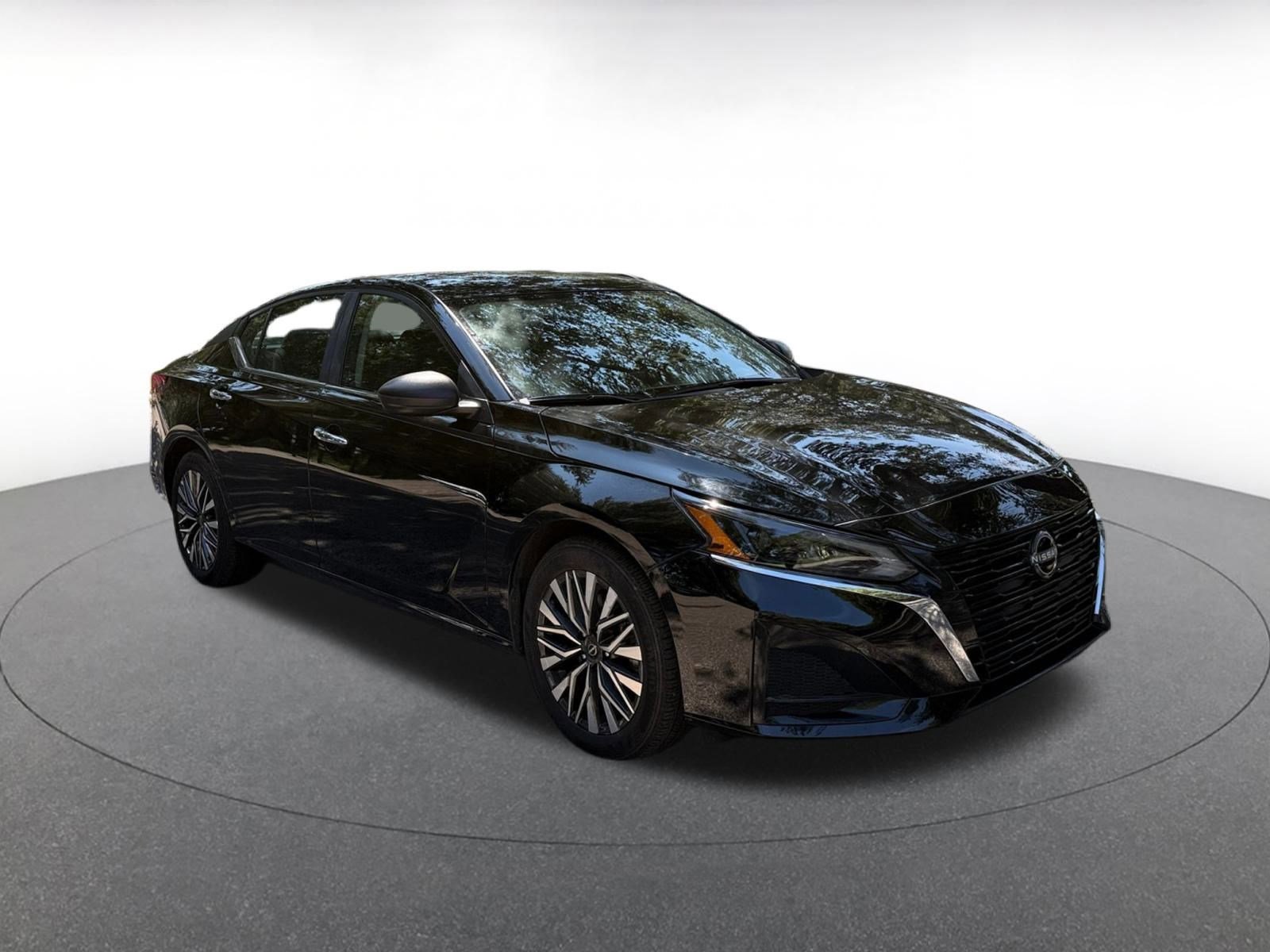 Used 2024 Nissan Altima 2.5 SV