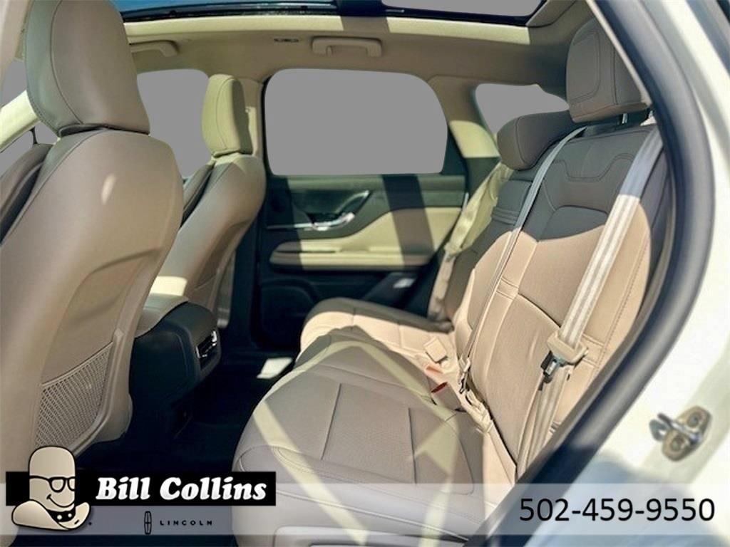 New 2024 Lincoln Corsair Grand Touring AWD/4WD image 21