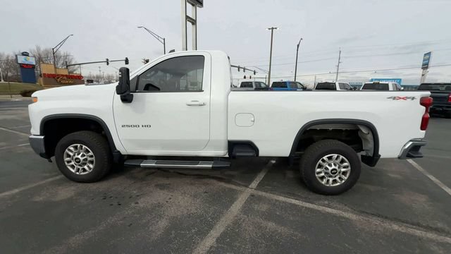 Used 2024 Chevrolet Silverado 2500 LT AWD/4WD image 5