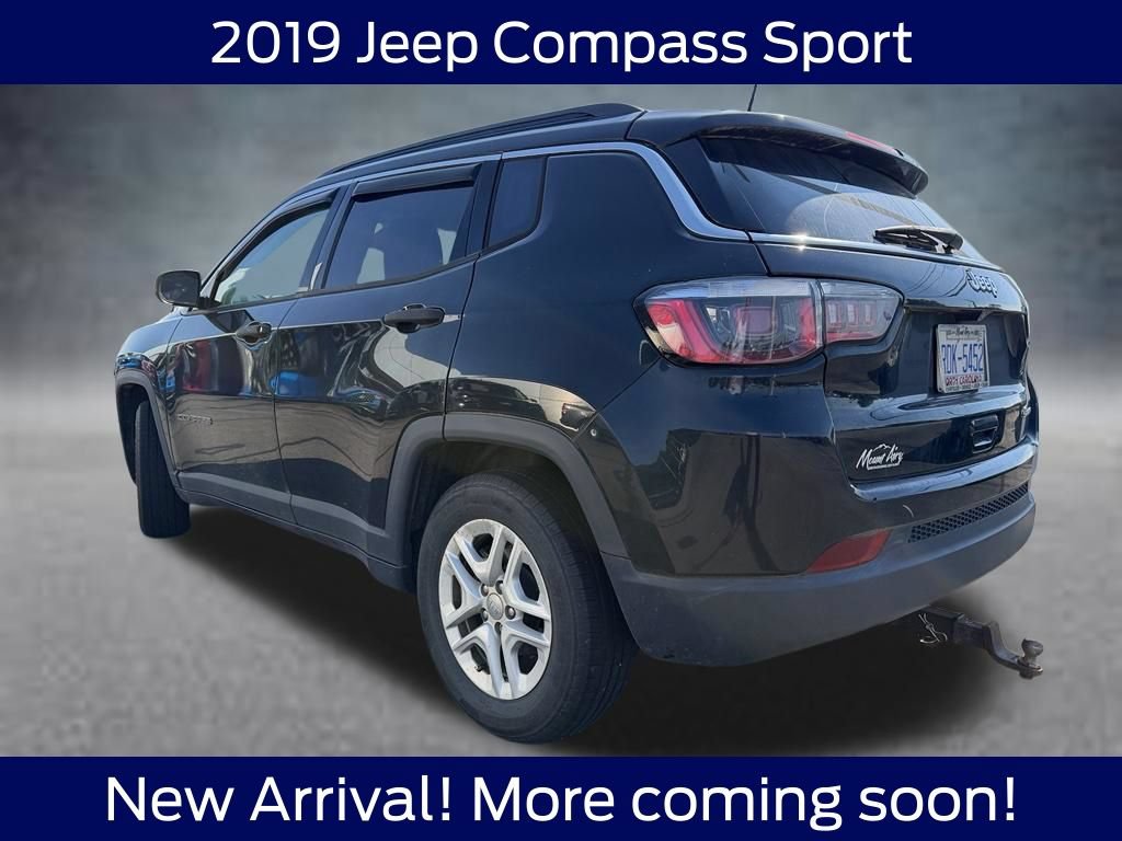 Used 2019 Jeep Compass Sport FWD image 3