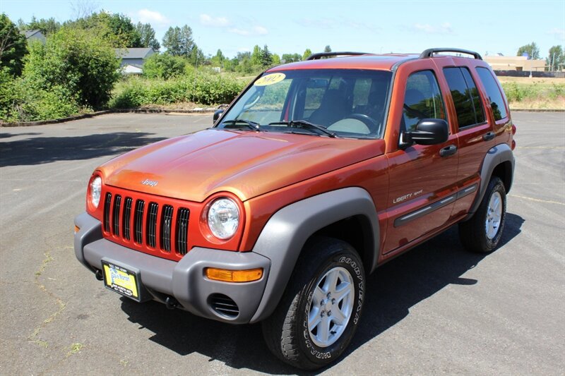 Used 2002 Jeep Liberty Sport AWD/4WD image 2