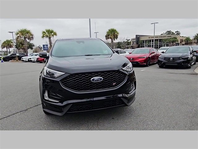 Used 2020 Ford Edge ST image 32