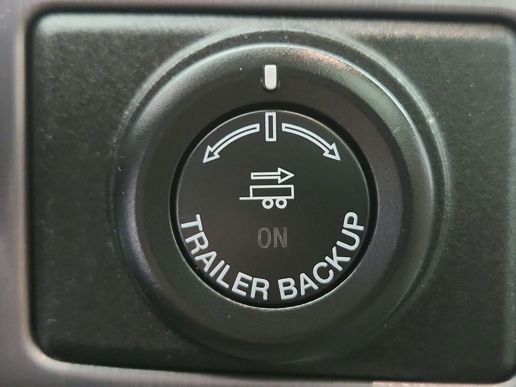 Used 2021 Ford Expedition Platinum image 41