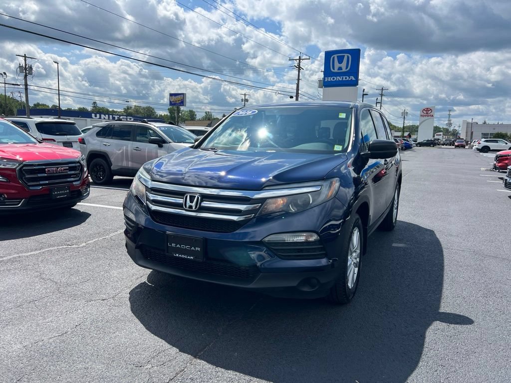 Used 2016 Honda Pilot LX video 1