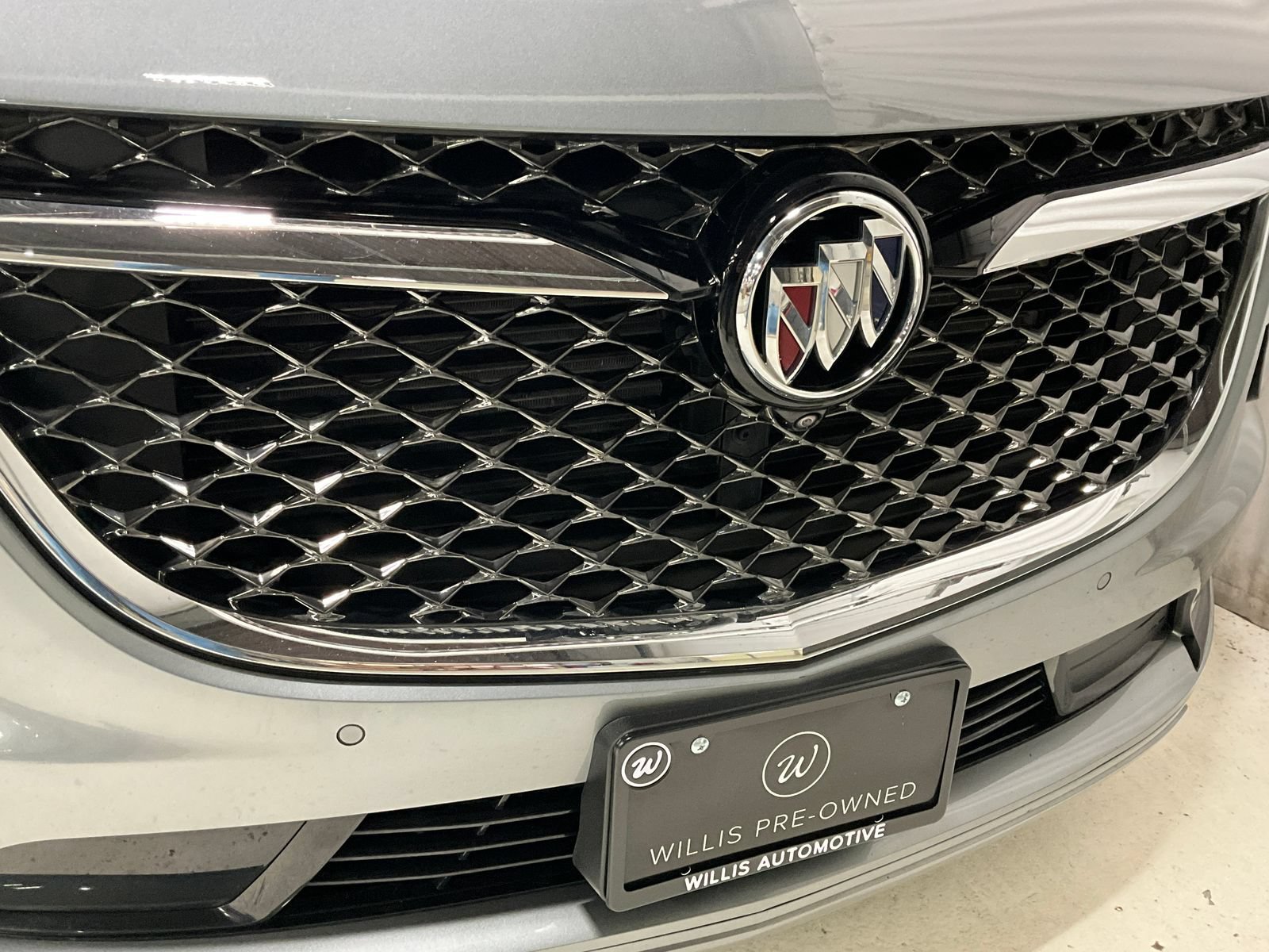 Used 2024 Buick Enclave Avenir w/ Avenir Technology Package AWD/4WD image 30