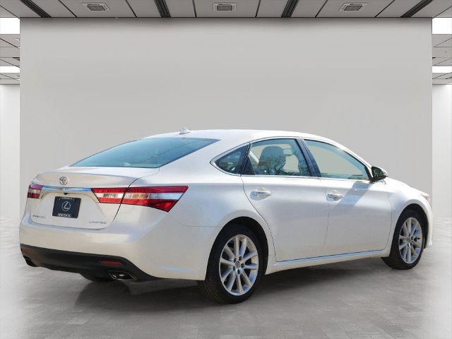 Used 2014 Toyota Avalon Limited FWD image 5
